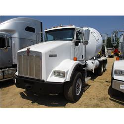 2009 KENWORTH T800 MIXER TRUCK, VIN/SN:1NKDL50X79J244690 - T/A, CUMMINS DIESEL ENGINE, 8LL TRANS, 46