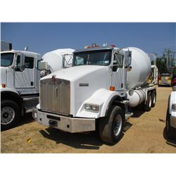 2009 KENWORTH T800 MIXER TRUCK, VIN/SN:1NKDLF0X89J244266 - T/A, CUMMINS DIESEL ENGINE, 8LL TRANS, 46