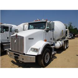 2009 KENWORTH T800 MIXER TRUCK, VIN/SN:1NKDLF0XX9J244267 - T/A, CUMMINS DIESEL ENGINE, 8LL TRANS, 46