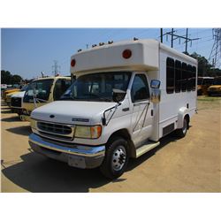 2001 FORD E350 BUS, VIN/SN:1FDWE35L51HB77500 - GAS ENG, A/T, 14 PASSENGER, AC, ODOMETER READING 32,3