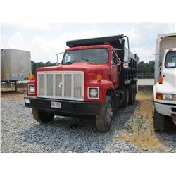 1990 INTERNATIONAL 2554 DUMP, VIN/SN:LH277175 - TRI-AXLE, DIESEL ENGINE, 8LL TRANS, STEEL DUMP BODY,