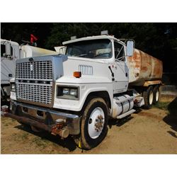 1995 FORD LTL 9000 WATER TRUCK, VIN/SN:1FTYA90X0SVA17615 - T/A, 3406 CAT DIESEL ENGINE, 8LL TRANS, 1