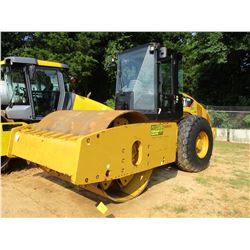 2012 CAT CS64 ROLLER, VIN/SN:C6S00175 - VIBRATORY, 84" SMOOTH DRUM, ECAB W/AC, METER READING 1,943 H