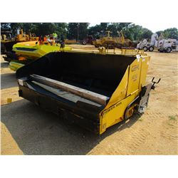 2003 GEHL 1438 ASPHALT PAVER, VIN/SN:KK0314019 - 8' 12' SCREED, KOHLER ENGINE, METER READING 2,722 H