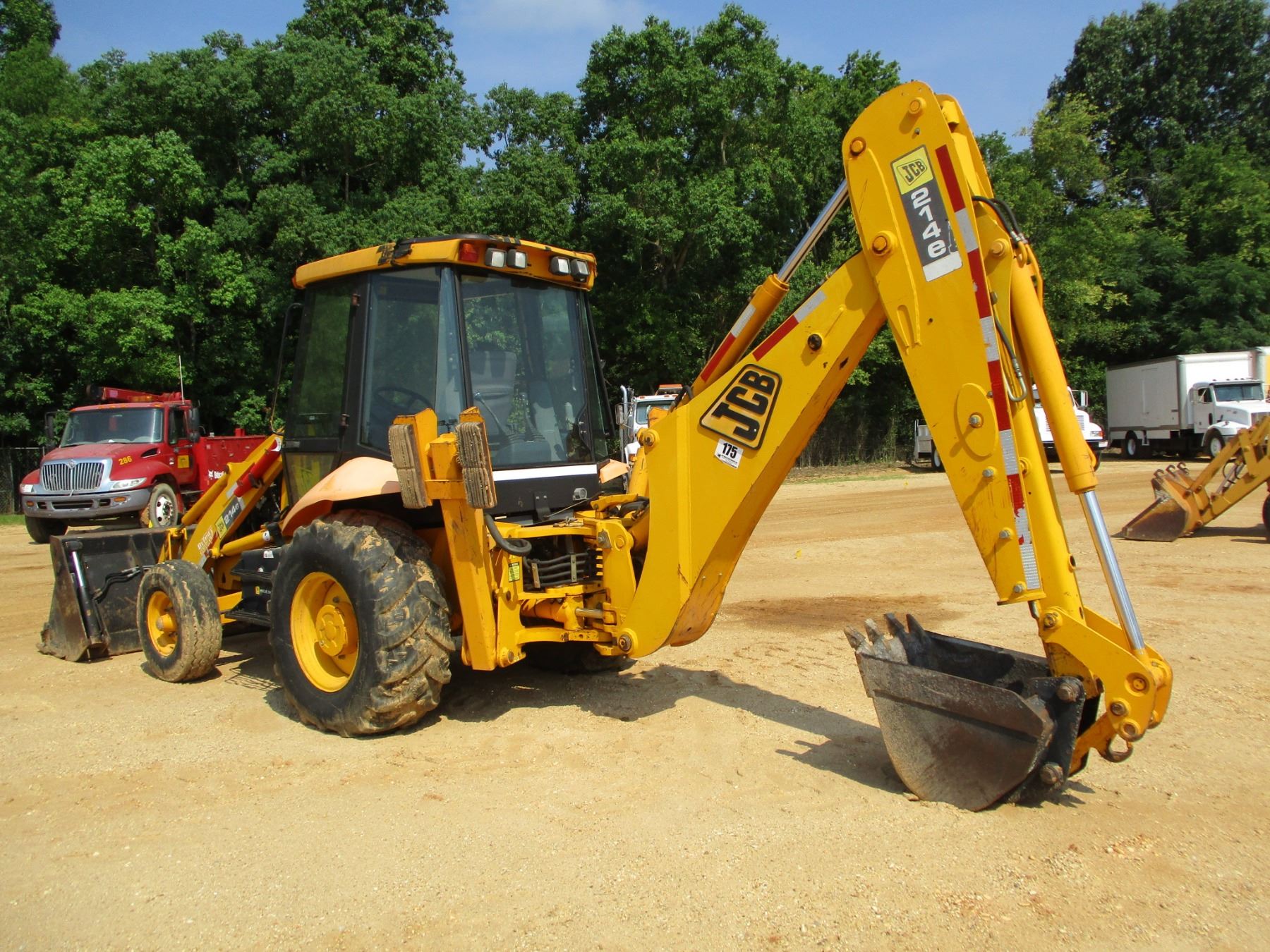 2005 JCB 214E LOADER BACKHOE, VIN/SN905863 ESTICK, MP BUCKET, 24