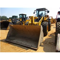 2013 KOMATSU WA320-6 WHEEL LOADER, VIN/SN:71361 - QUICK COUPLER, GP BUCKET, FORKS, RIDE CONTROL, ECA