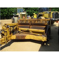 REYNOLDS 12C PULL SCRAPER, VIN/SN:26690 - 13.00-24 TIRES