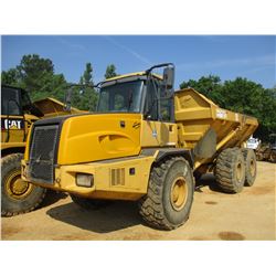 2006 JOHN DEERE 300D ARTICULATED DUMP, VIN/SN:201763 - ECAB W/AC, 23.5R25 TIRES, METER READING 6,534