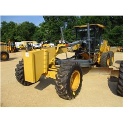 2008 JOHN DEERE 770D MOTOR GRADER, VIN/SN:621084 - 14' MOLDBOARD, W/TIP CONTROL, PUSH BLOCK, REAR RI