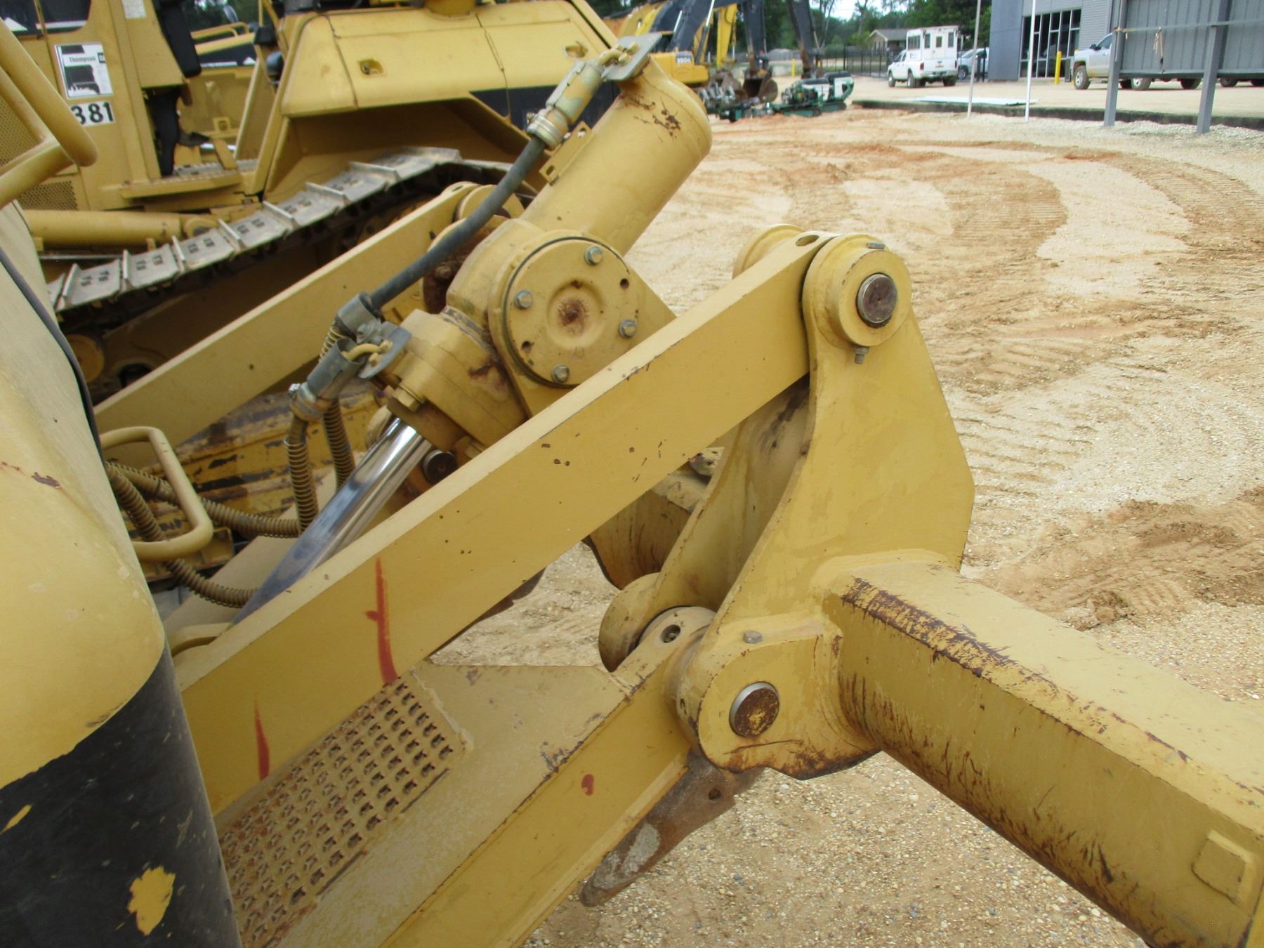 CAT D6N XL CRAWLER TRACTOR, VIN/SN:D6NVAKM00502 - 6 WAY BLADE, DIFF ...