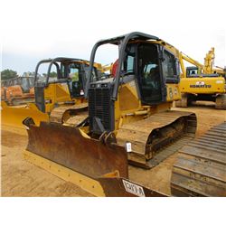 2006 JOHN DEERE 650J CRAWLER TRACTOR, VIN/SN:117918 - 6 WAY BLADE, ECAB W/AC, SWEEPS, SCREENS, METER