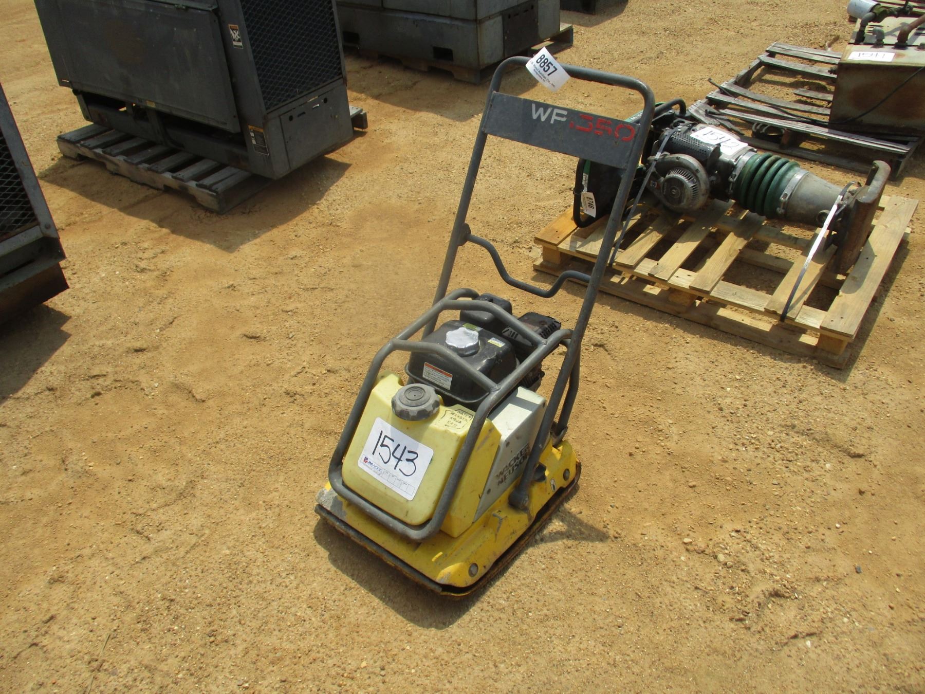 WACKER PLATE TAMP, VIN/SN:301954 - HONDA GAS ENGINE