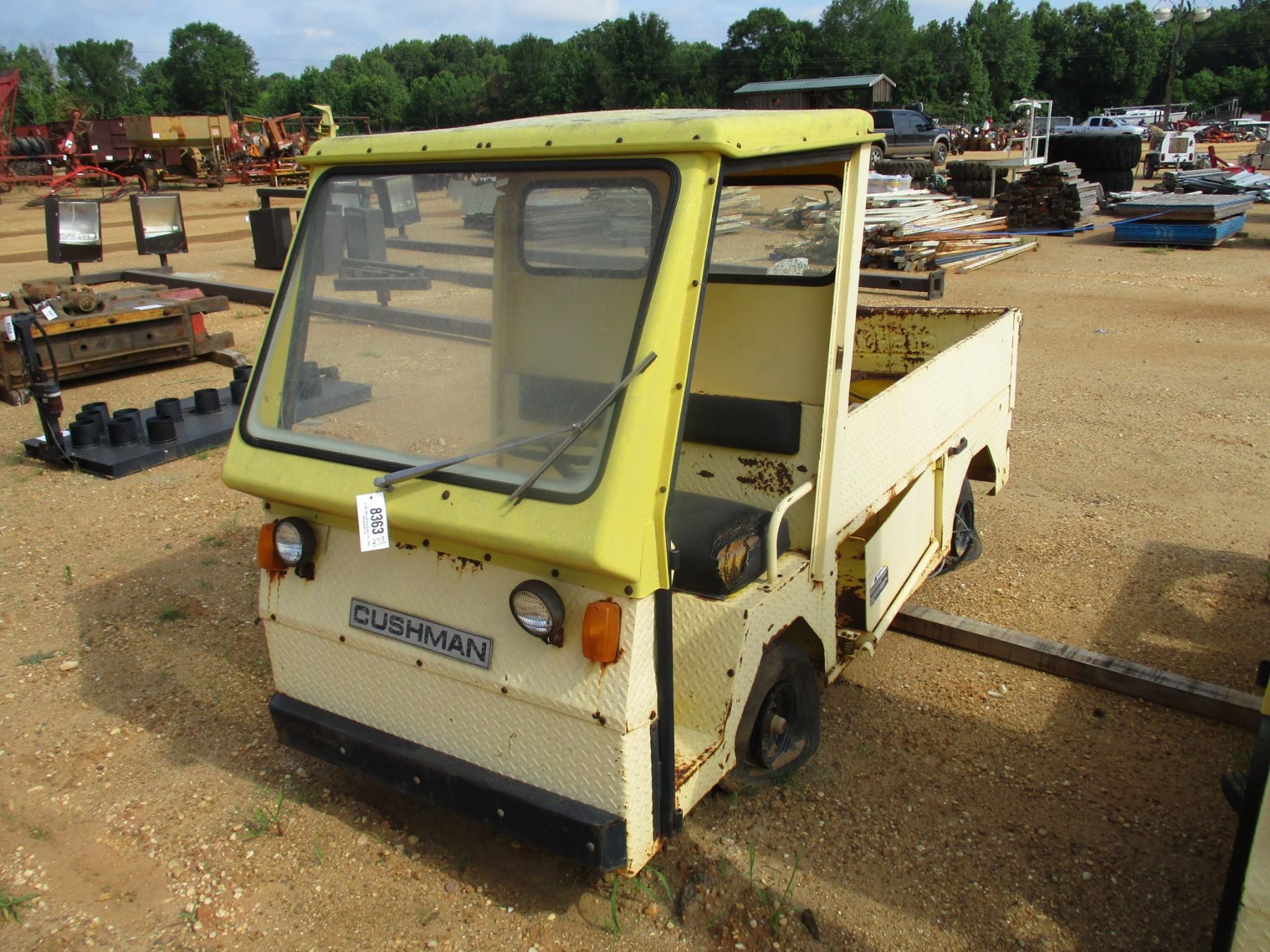 CUSHMAN ELECTRIC CART