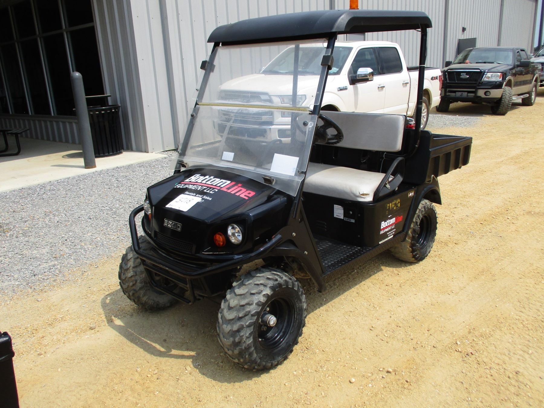 2015 EZ GO TERRAIN GOLF CART, VIN/SN3095271 GAS ENGINE, WINDSHIELD