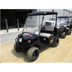 2015 EZ GO TERRAIN GOLF CART, VIN/SN:3095262 - GAS ENGINE, WINDSHIELD, DUMP BED, METER READING 976 H