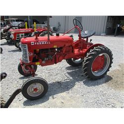 FARMALL CUB FARM TRACTOR, VIN/SN:201126 - DRAWBAR, PTO, 8.3-24/8.24 TIRES