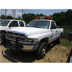 1999 DODGE RAM 2500 PICKUP, VIN/SN:3B7KF26Z9XM587296 - 4X4, V8 GAS ENGINE, A/T, TOOL BOX, ODOMETER R