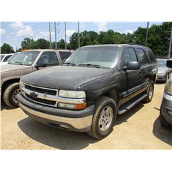 2004 CHEVROLET TAHOE VIN/SN:1GNEC13Z24J157565 - GAS ENGINE, A/T, SUN ROOF, REAR A/C, ODOMETER READIN