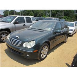 2005 MERCEDES C240 SEDAN, VIN/SN:WDBRF81J55F687975 - GAS ENGINE, A/T, ODOMETER READING 132,000 MILES