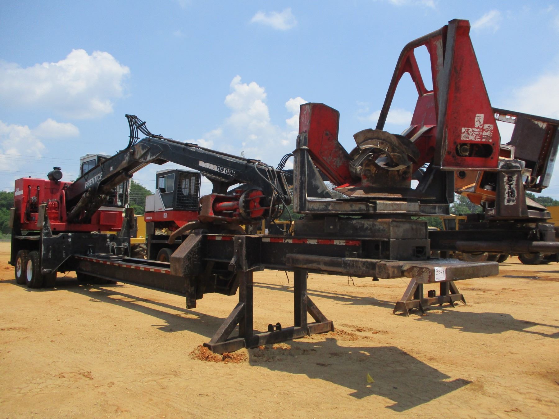 PRENTICE 2410 LOG LOADER, VIN/SN:63166 - ECAB W/AC, CTR DELIMBER, MTD ...