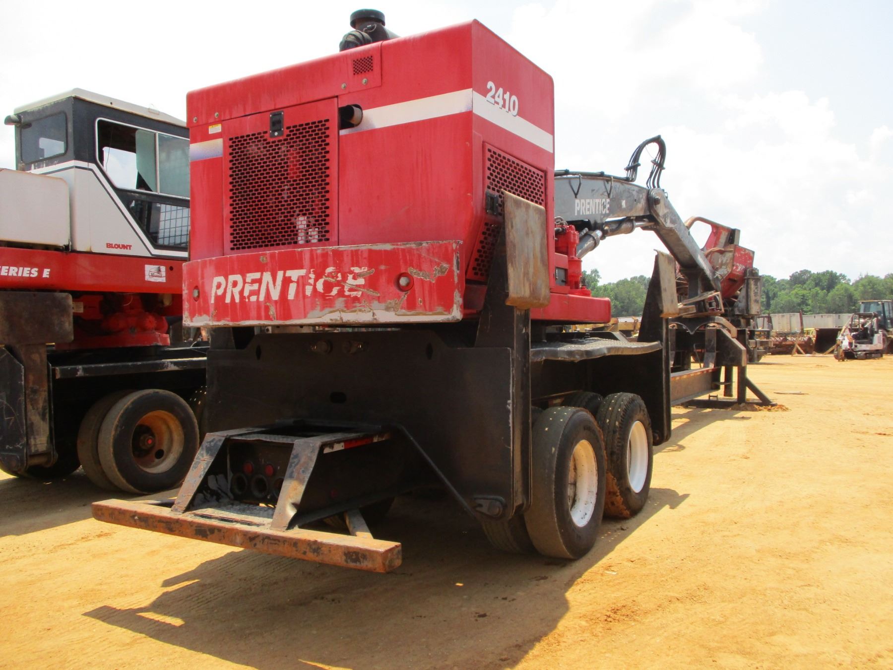 PRENTICE 2410 LOG LOADER, VIN/SN:63166 - ECAB W/AC, CTR DELIMBER, MTD ...