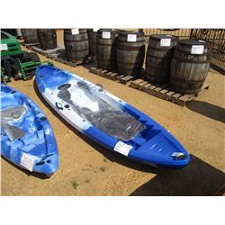 2 PERSON KAYAK W/PADDLES