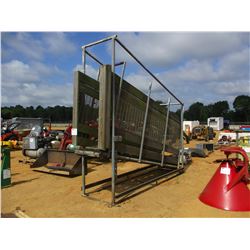 LIVESTOCK LOADING CHUTE