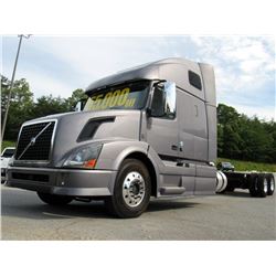 2015 VOLVO VNL64670 CAB & CHASSIS, VIN/SN:4V5NC9KJ5FN178392 - T/A, 500 HP, D16H500 VOLVO ENGINE, VOL