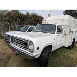 1974 DODGE POWER WAGON, VIN/SN:W31BE4S075460 - 4X4, DUALLY, GAS ENGINE, 4 SPD TRANS, READING CUSTOM 