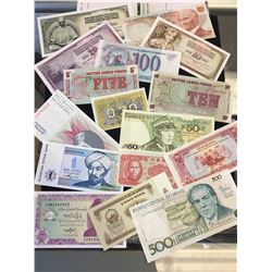 WORLD BANKNOTE LOT! UNC NOTES!