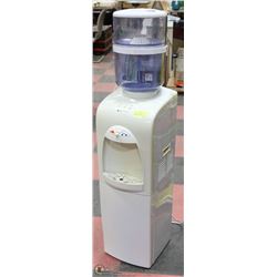 GREENWAY WATER DISPENSER WITH REFRIGERATOR.