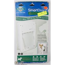PETSAFE ELECTRONIC DOOR 5 12" X 7 7/8"