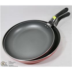 LOT OF TWO FRYING PANS