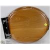 Image 1 : HOMETRENDS MOLDED WOOD TOILET SEAT WITH HARDWARE