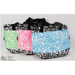 LOT OF THREE INSULATED LUNCH BAGS