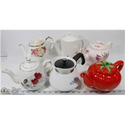 7) TEAPOTS & COCA POTS - VINTAGE TOMATO, QUEEN