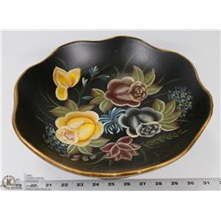 DECORATIVE CENTER PIECE BOWL