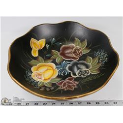 DECORATIVE CENTER PIECE BOWL