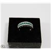 Image 1 : GREEN AND WHITE SPARKLING STONE RING