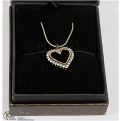 HEART PENDANT WITH STONES AND NECKLACE