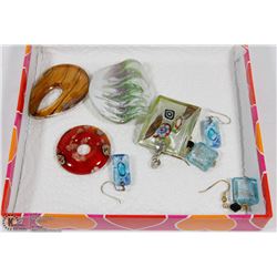 BOX WITH MURANO GLASS JEWELRY