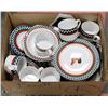 Image 1 : BOX OF FARM / ROOSTER DISH SET