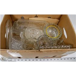 BOX WITH ASSORTED CRYSTAL (SOME VINTAGE) 17 PIECES