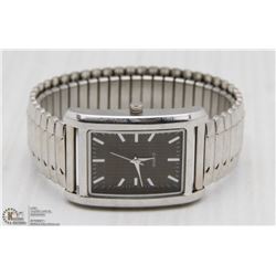 NEW RECTANGULAR STAINLESS WATCH WITH STRETCH BAND