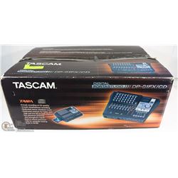 TASCAM DIGITAL PORTA STUDIO DP-01FX/CD.