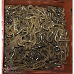 SET OF TIRE CHAINS 6FT 8INCH TOTAL LENGTH