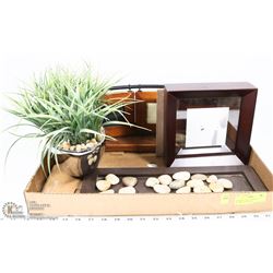 ASSORTED PIER 1 IMPORTS DECORATOR FRAMES.