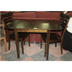 DROP LEAF TABLE WITH 2 CHAIRS. 46X30X30