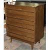 Image 2 : 4 DRAWER DRESSER 18X34X42.