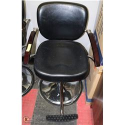 HYDRAULIC SALON CHAIR